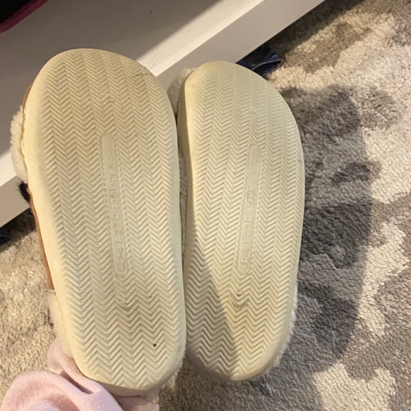 Cow Print Plush Slippers - Picture 4 of 6